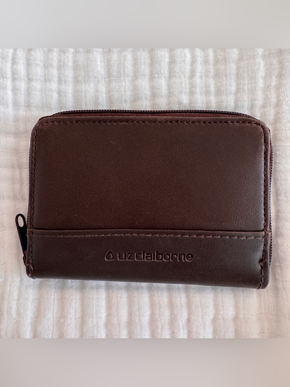 Liz Claiborne Brown Zip Around Wallet Organizer Women’s